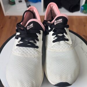 New Balance Women's White and Pink Sneakers